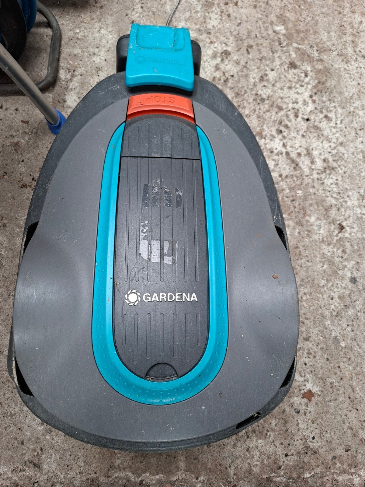 Gardena Robotmaaier - Automatisch Maaien, Ophalen, Cirkelmaaier, Gebruikt, Accu-grasmaaier