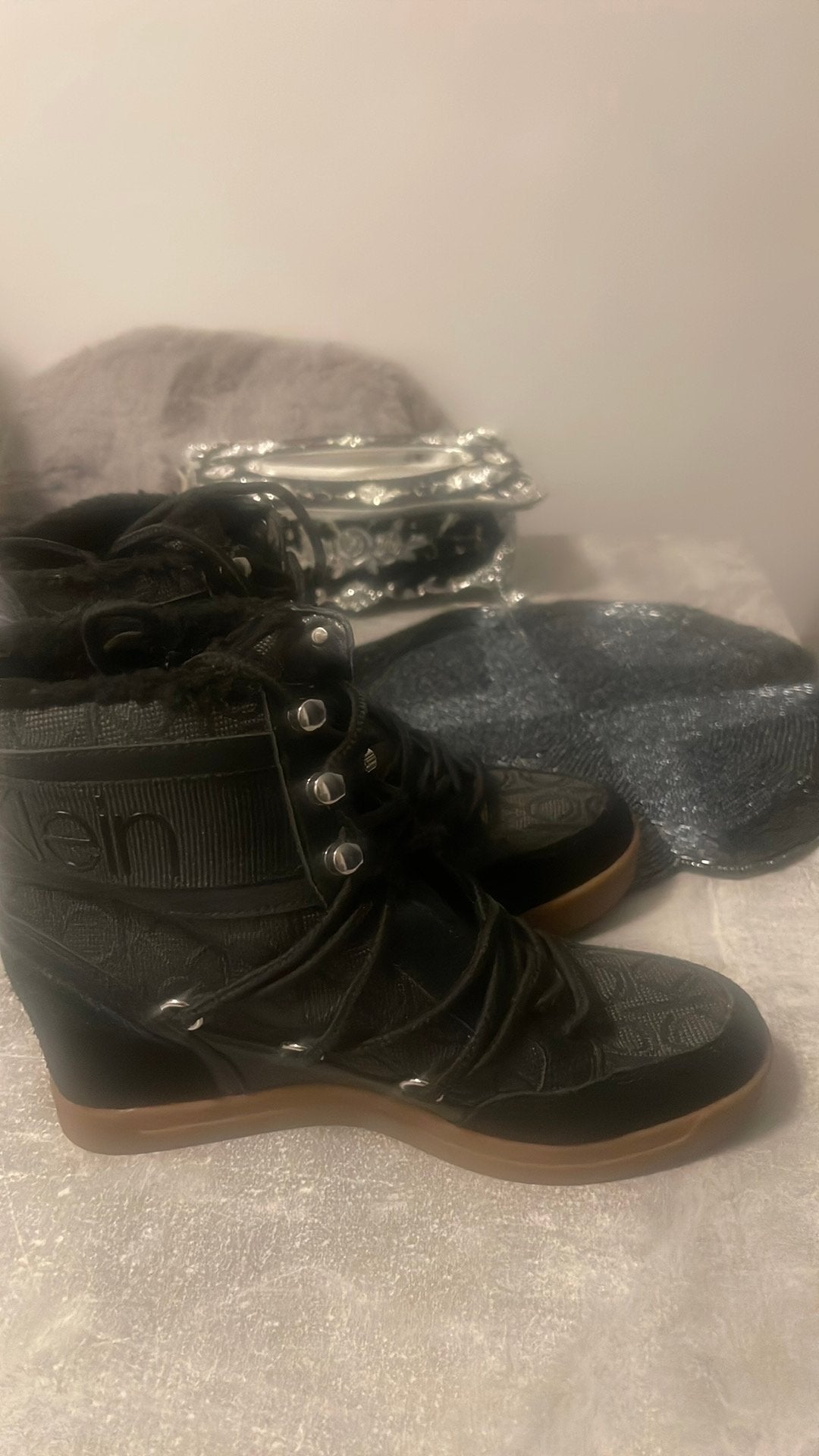 Enkel sneakers met sleehak  Calvin Klein origineel maat 37, Kleding | Dames, Schoenen, Ophalen of Verzenden, Zo goed als nieuw