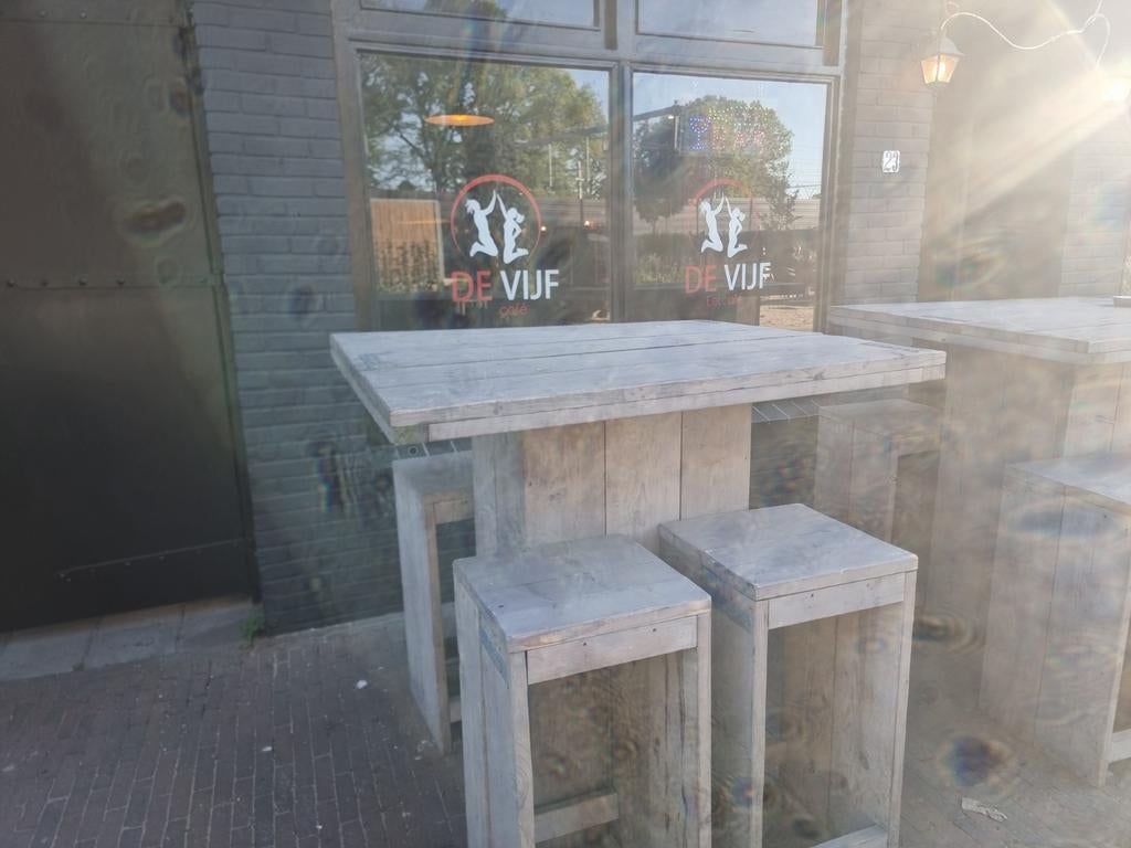 Robuuste houten statafel met krukken, Ophalen of Verzenden, Gebruikt
