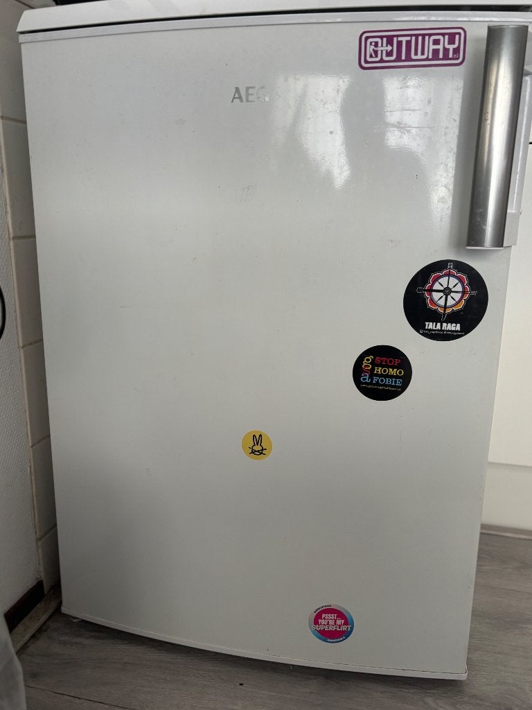 AEG tafelmodel koelkast met vriesvak - goed werkend, 150 tot 200 liter, Gebruikt, Energieklasse A of zuiniger, 45 tot 60 cm