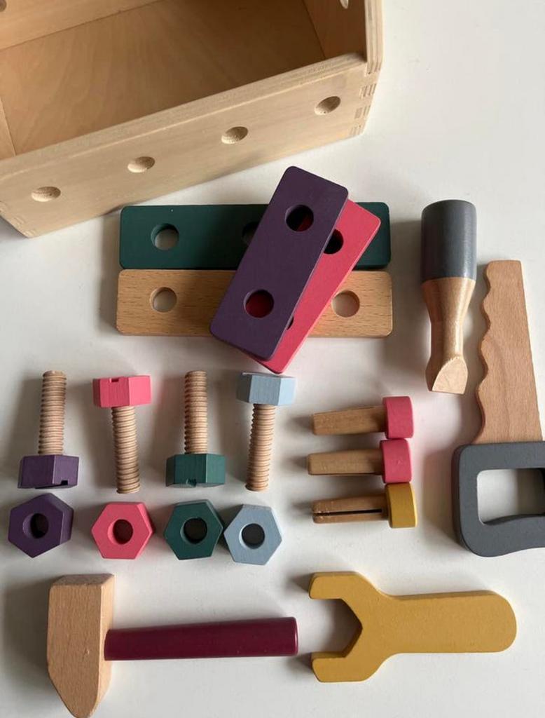 Houten gereedschapskist, vanaf 3 jaar, Kinderen en Baby's, Speelgoed | Houten speelgoed, Ophalen of Verzenden, Zo goed als nieuw