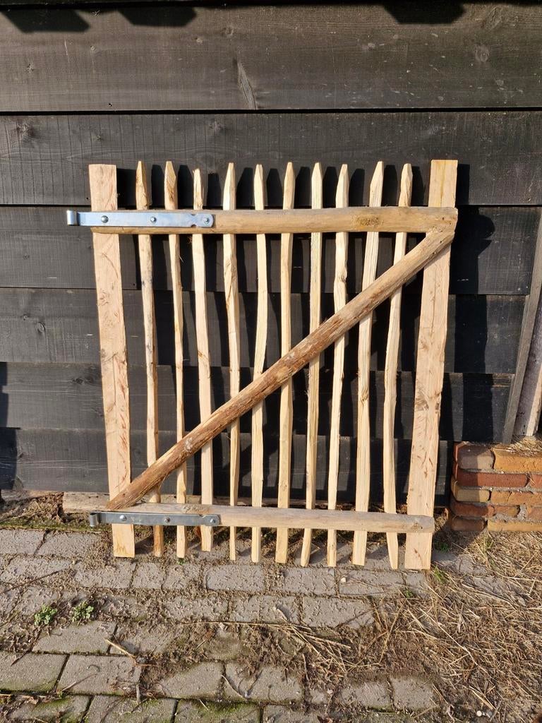 Handgemaakte kastanjepoort/ schapenhek. (Geen hazelaar), Tuin en Terras, Nieuw, Ophalen of Verzenden, Draaipoort, 150 tot 200 cm