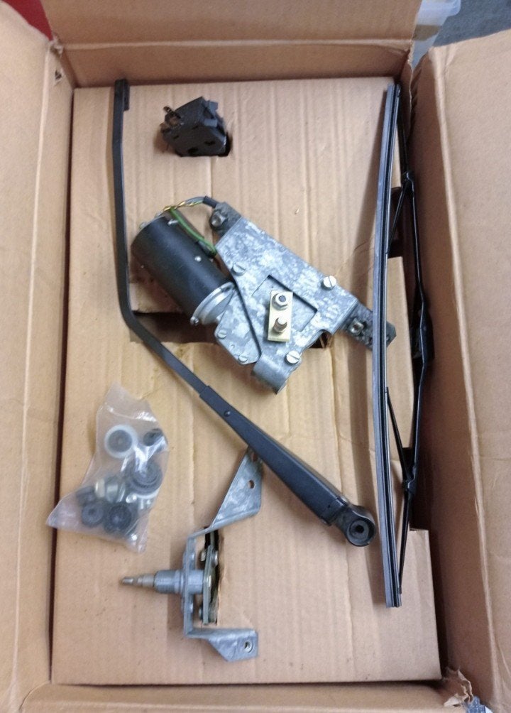 Complete SWF achterruitenwisser set Volkswagen Golf 1 nieuw!, SWF, Volkswagen, Nieuw, Ophalen of Verzenden