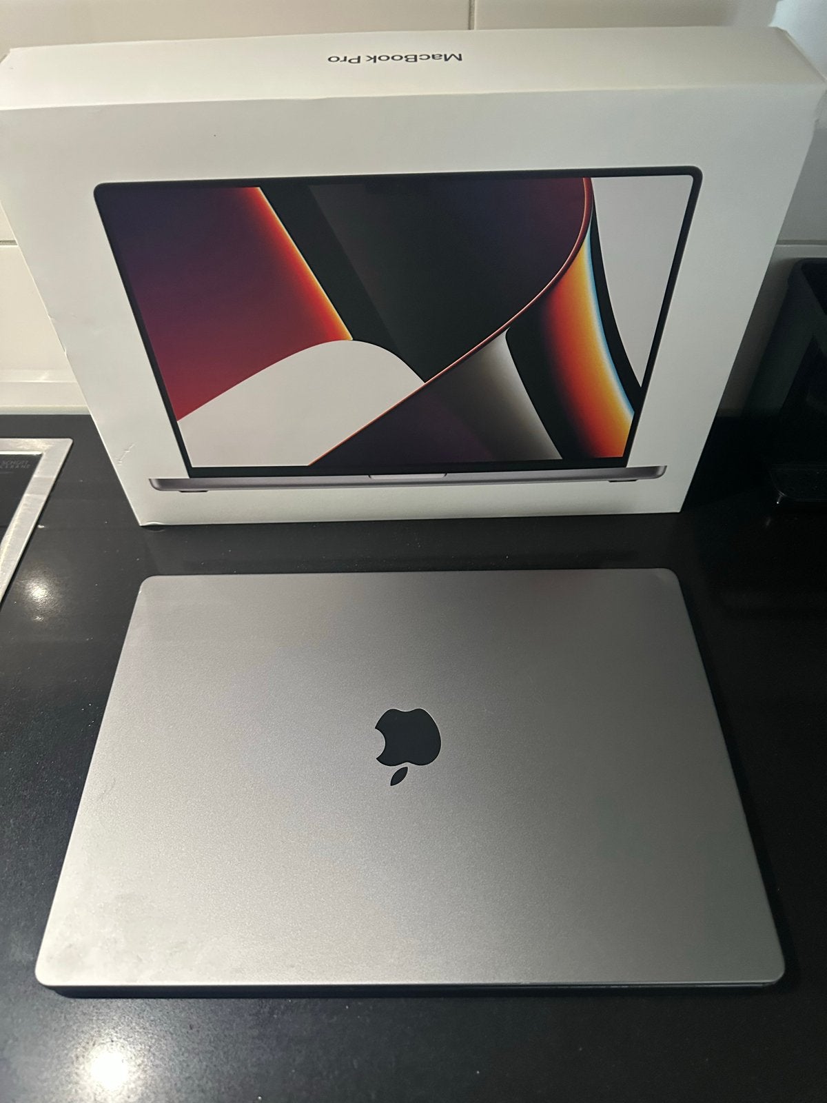 MacBook Pro 16" M1 Pro 16GB RAM 512GB SSD met doos, MacBook Pro, Qwerty, 512 GB, Ophalen of Verzenden