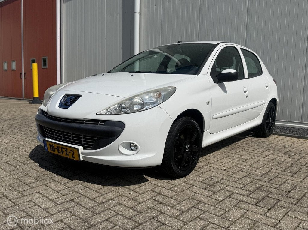 Peugeot 206 + 1.4 XS Airco Bluetooth NAP Logisch Trekhaak, Voorwielaandrijving, 206+, 31 €/maand, 4 cilinders