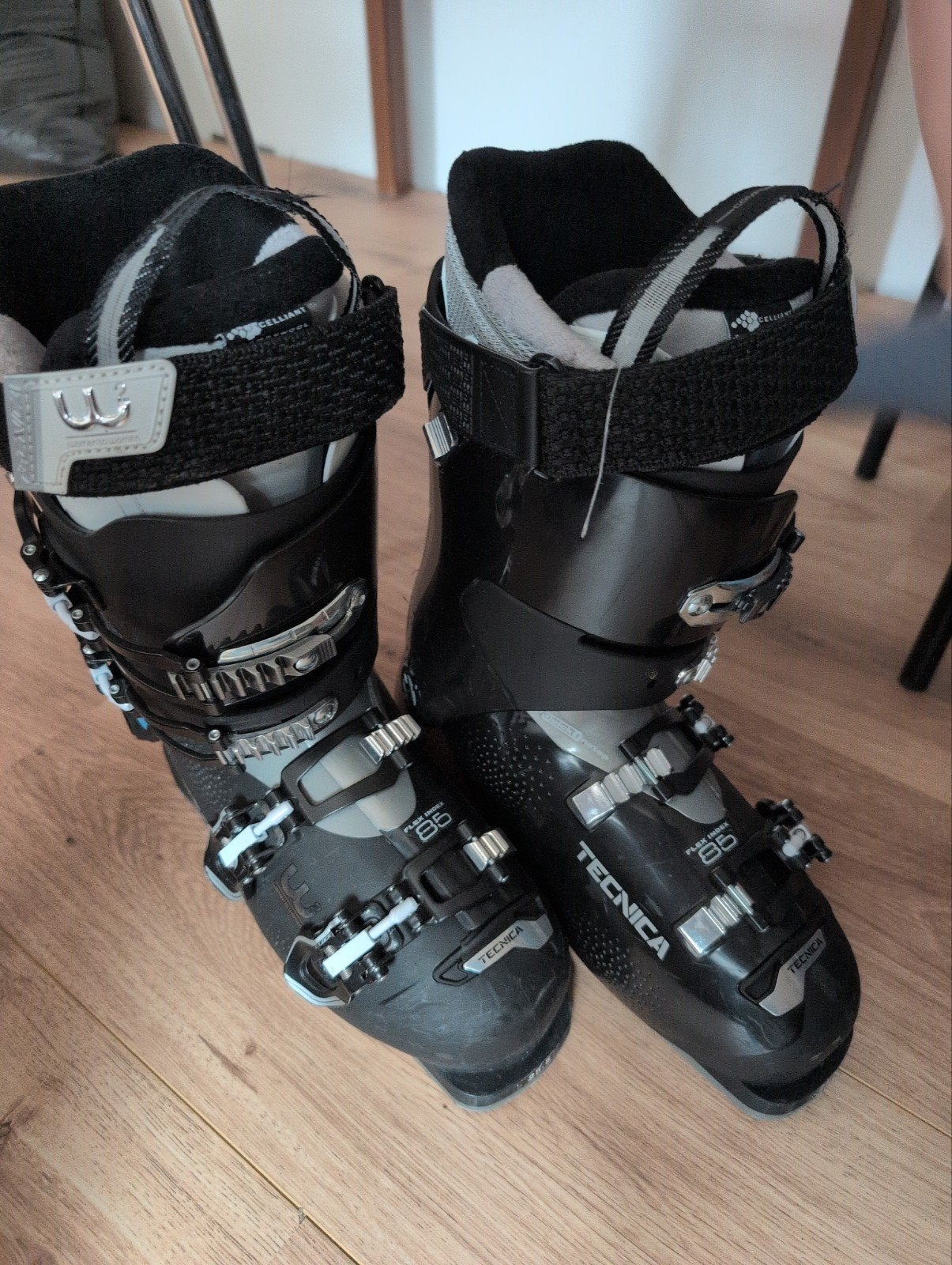 Tecnica Mach Sport HV 85 skischoenen, maat 25.5, Maat 38/40 (M), Overige typen, Ophalen of Verzenden, Zo goed als nieuw