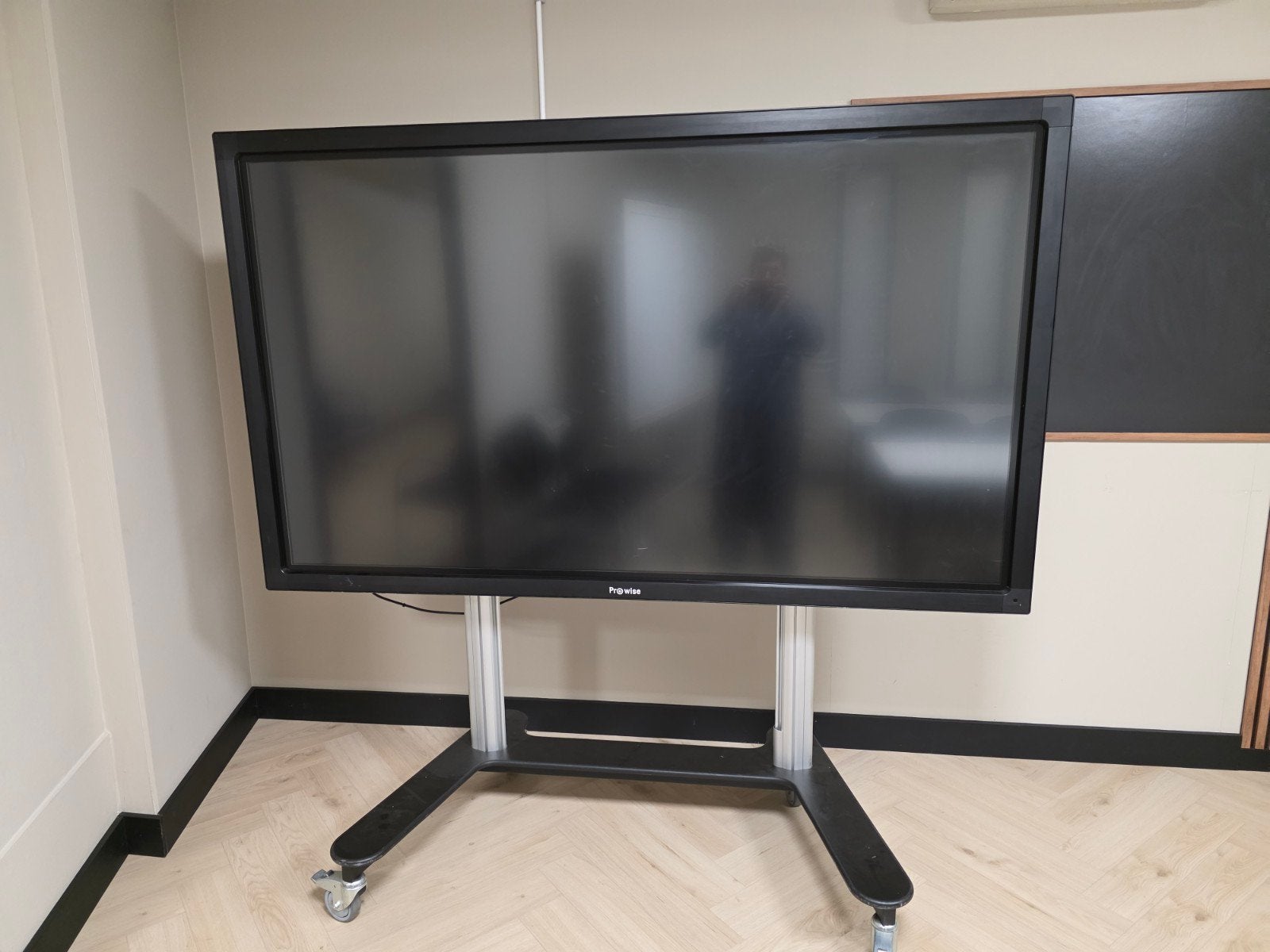 Prowise 84 inch Interactief Whiteboard, 50 Hz, 100 cm of meer, 4k (UHD), Ophalen