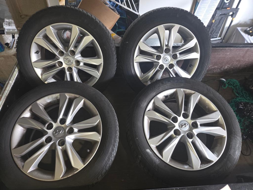 Hyundai 16 inch velgen met Fulda 205/55R16 all season banden, Ophalen, Gebruikt, 16 inch, Banden en Velgen