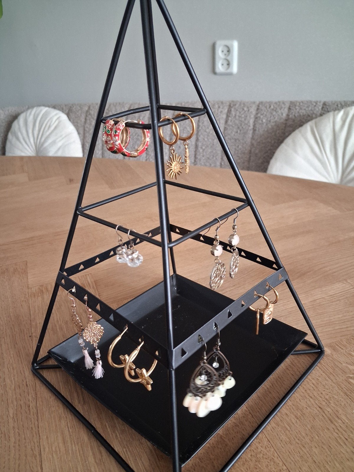 Zwart metalen oorbellendisplays / sieradendisplays, Sieraden, Tassen en Uiterlijk, Oorbellen, Ophalen of Verzenden, Zo goed als nieuw