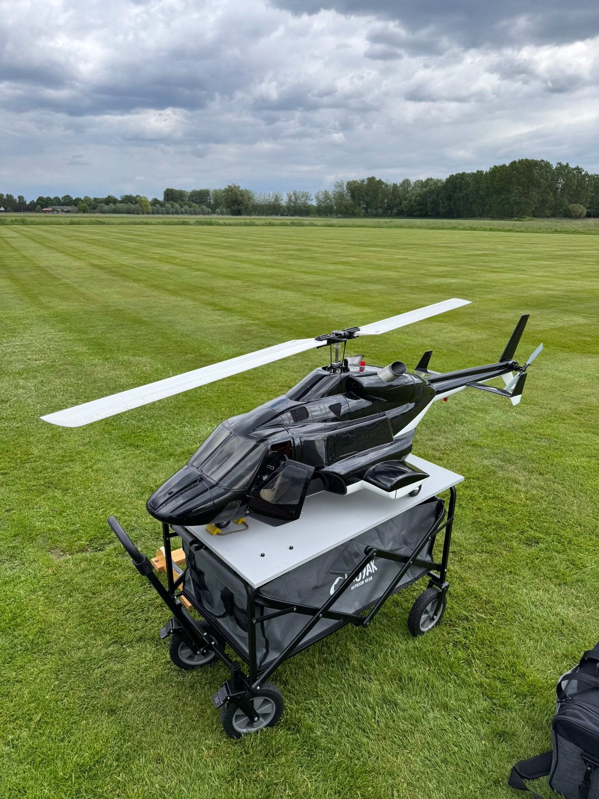 Vario big Airwolf rotor dia.1.80 m vliegklaar, Ophalen, Gebruikt, Elektro, Helikopter
