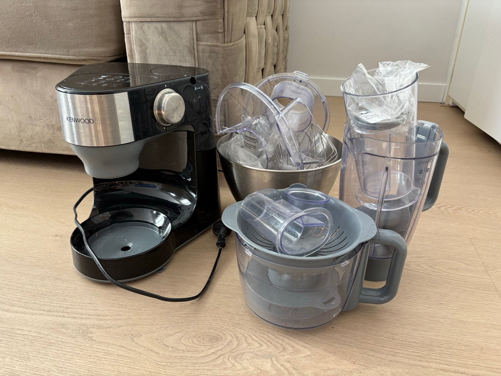 Kenwood KM28 Keukenmachine 900W met accessoires, Witgoed en Apparatuur, 3 snelheden of meer, Ophalen of Verzenden, Zo goed als nieuw