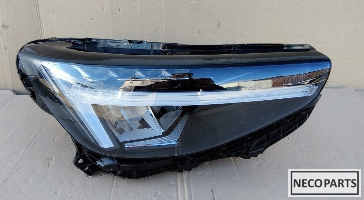 VOLVO XC40 XC 40 FACELIFT FULL LED KOPLAMP ALLES LEVERBAAR!!, Gebruikt, -, -, Ophalen of Verzenden