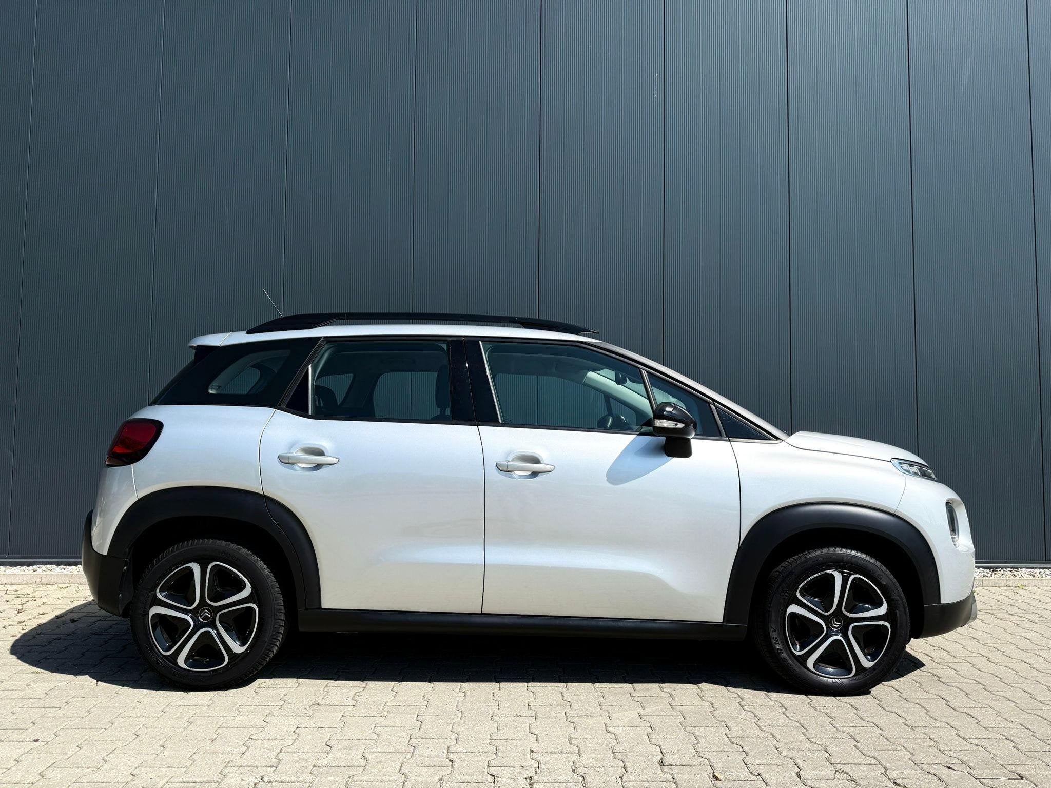 Foto 8 van Citroen C3 Aircross 1.2 PureTech S&S Feel airco / cruise / n
