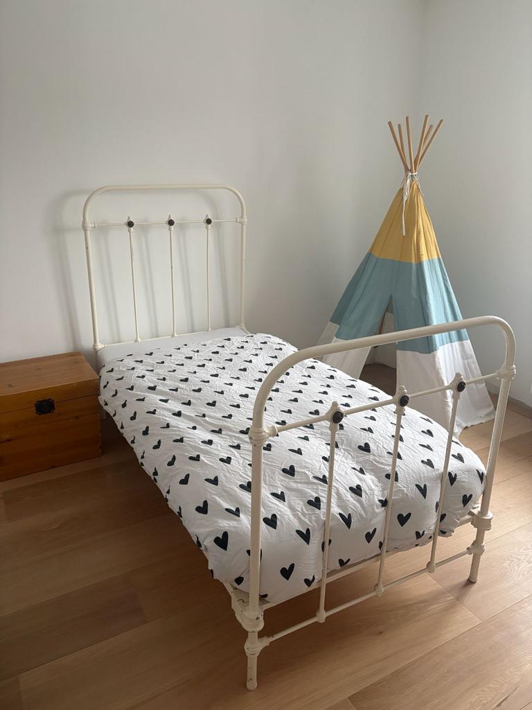 Leuk 1-persoons gietijzeren bed met logeerbed, Ophalen, Gebruikt, 90 cm, Eenpersoons