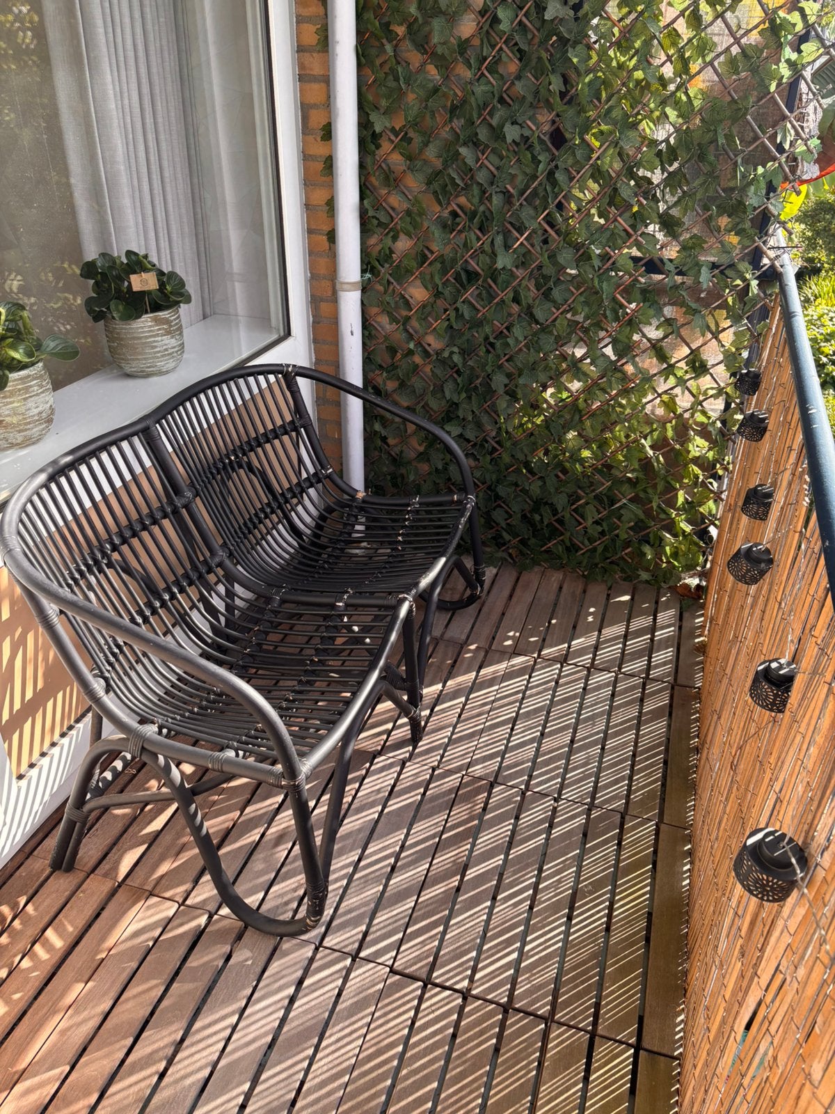 Bankje (balkon), Ophalen, Zo goed als nieuw, Rotan