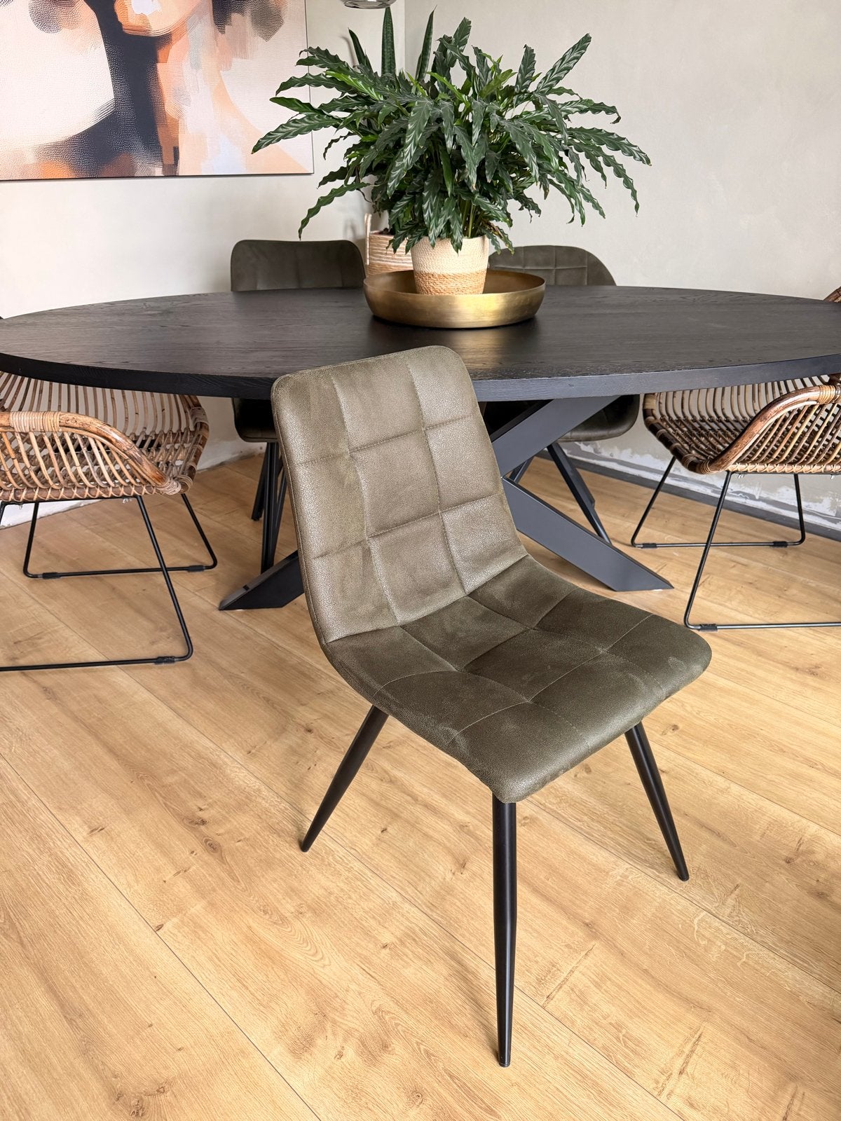 Foto 7 van Moderne eetkamerstoelen (set4) Groen/zwart metalen poten