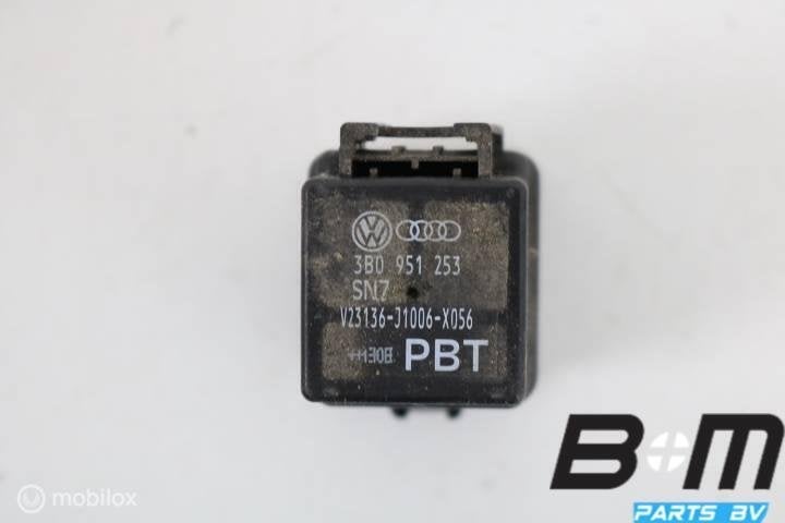 Contact relais VW Polo 6R 3B0951253, Gebruikt