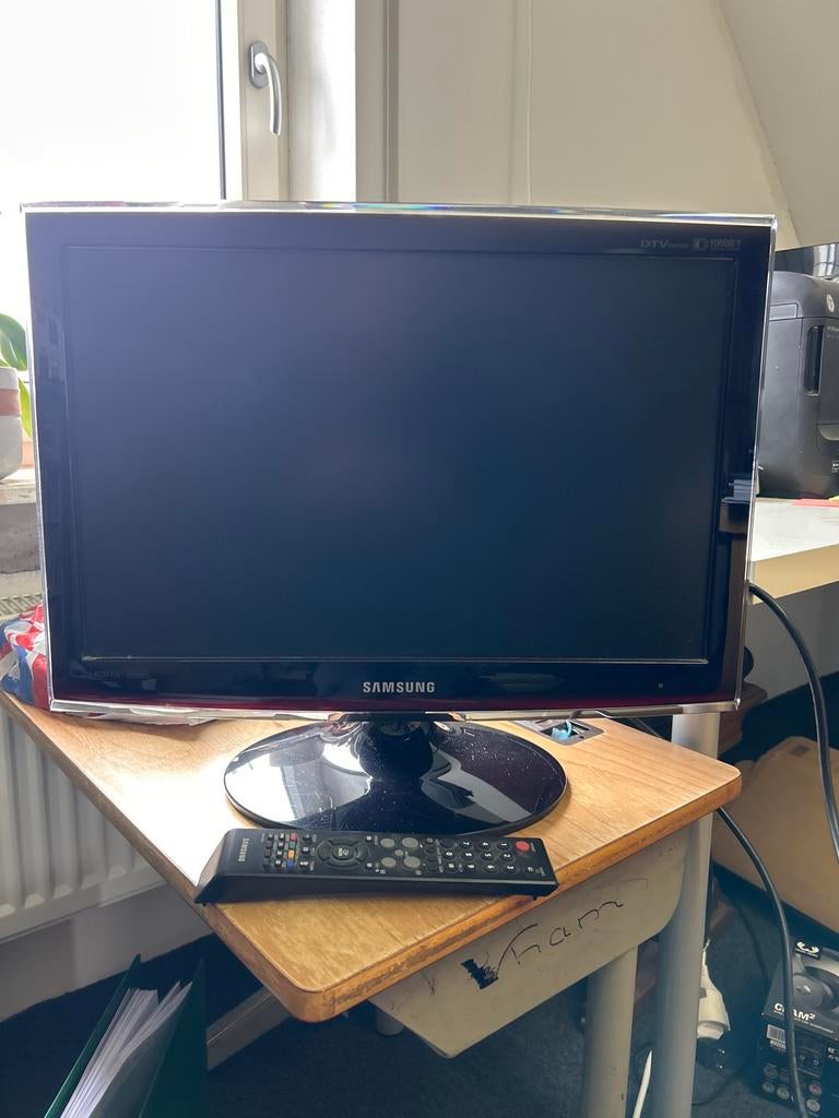 Samsung T200HD LCD TV Monitor - 20 inch, Ophalen, Gebruikt, 50 Hz, LCD