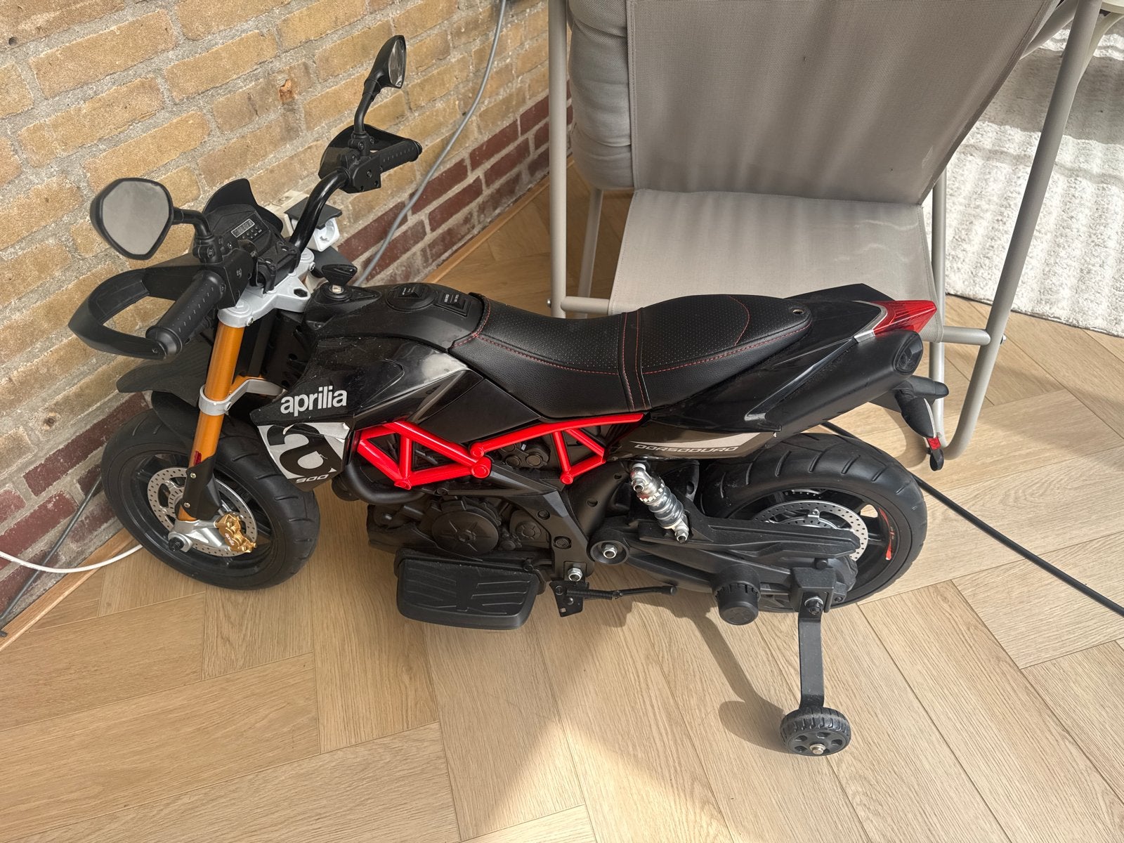 Aprilia kinder scooter op accu - Werkt super!, Kinderen en Baby's, Ophalen, Gebruikt
