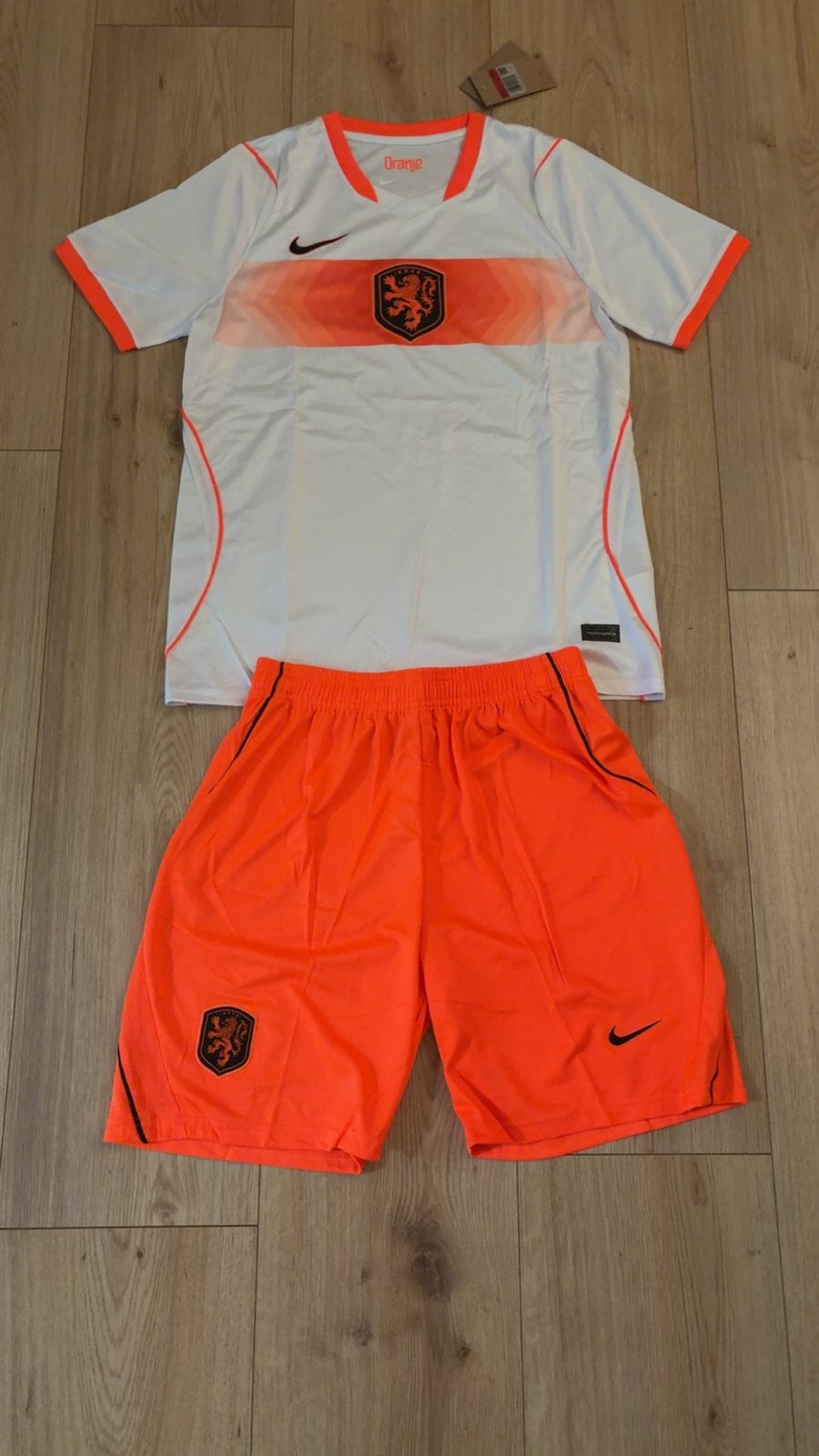Wk 2026 Nederlands elftal uit tenue maat M en L beschikbaar, Maat M, Ophalen of Verzenden, Nieuw, Set