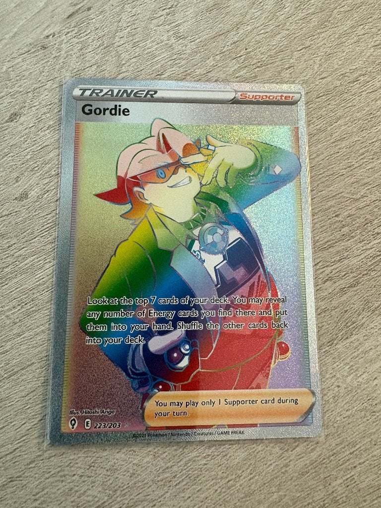 Gordie (Holo) 223/203 - Evolving Skies, Ophalen of Verzenden, Nieuw, Losse kaart, Foil
