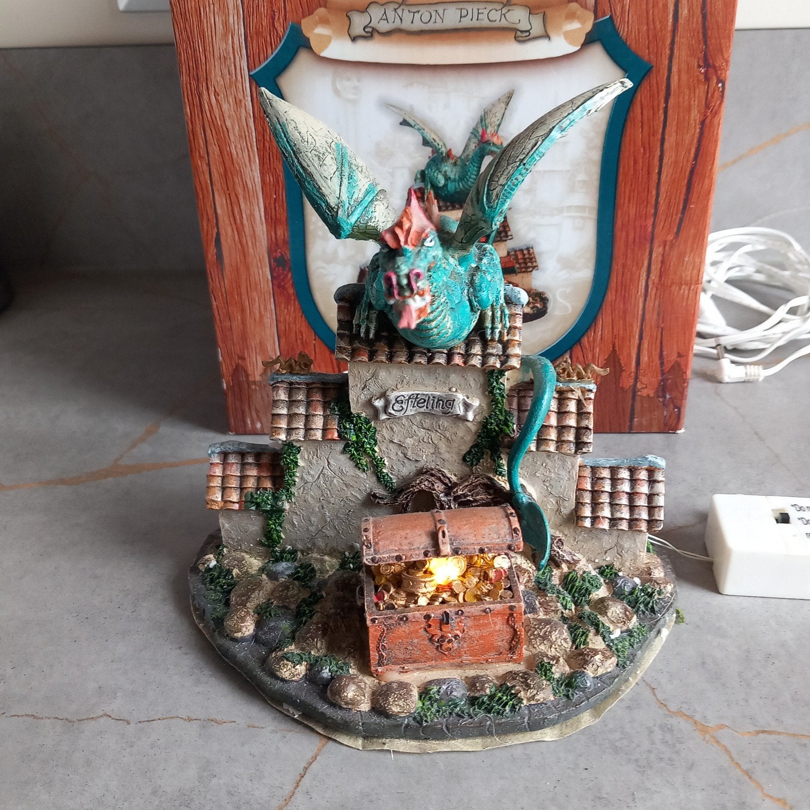 Efteling draak, Verzamelen, Efteling, Ophalen of Verzenden, Zo goed als nieuw, Beeldje of Poppetje