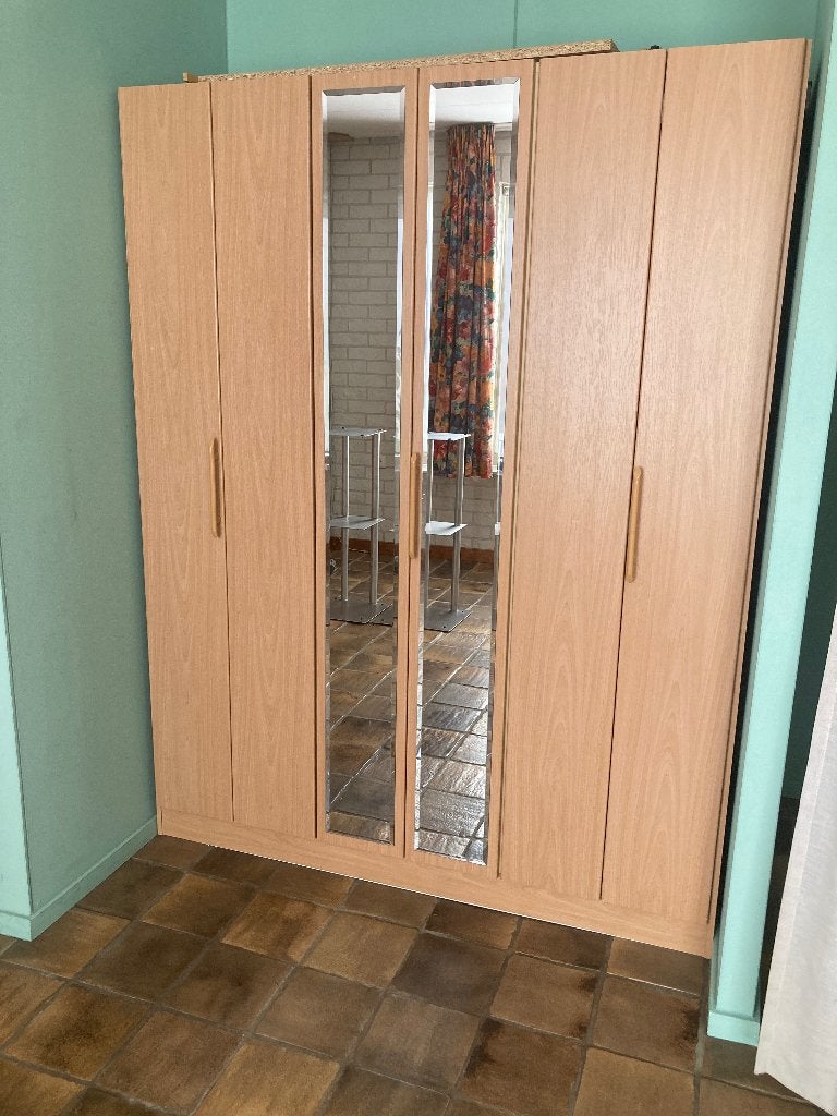 Ruime kledingkast met spiegeldeuren, Ophalen, Met deur(en), Gebruikt, 200 cm of meer
