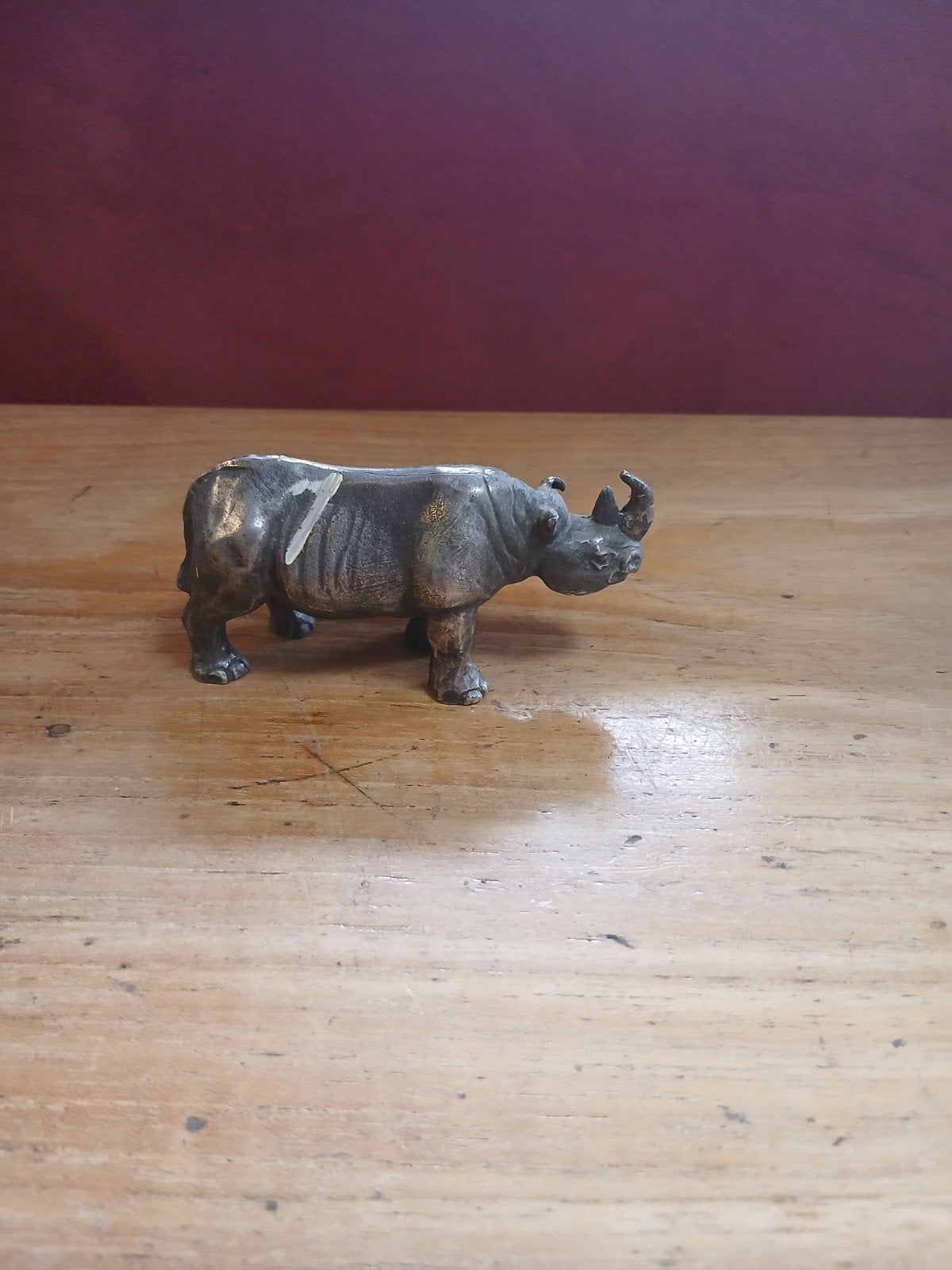 Vintage Neushoorn Beeldje - Bronskleurig Metaal, Antiek en Kunst, Ophalen of Verzenden