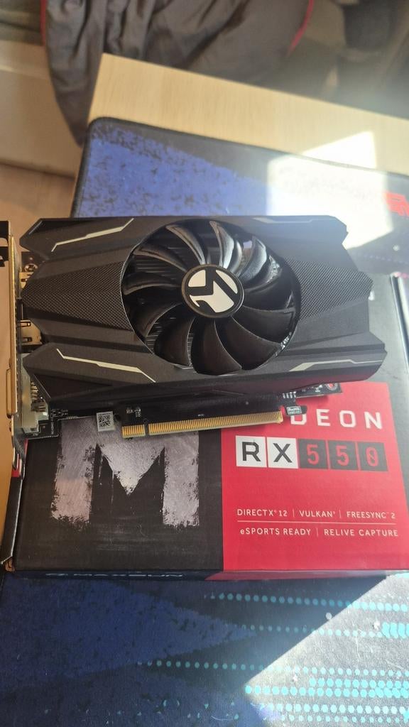 AMD Radeon RX 550 4Gb  - Zo goed als nieuw, PCI-Express 3, AMD, HDMI, Ophalen of Verzenden