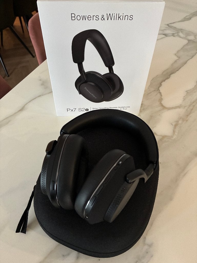B&W Bowers & Wilkins PX7 S2e koptelefoon headphone - Zwart !