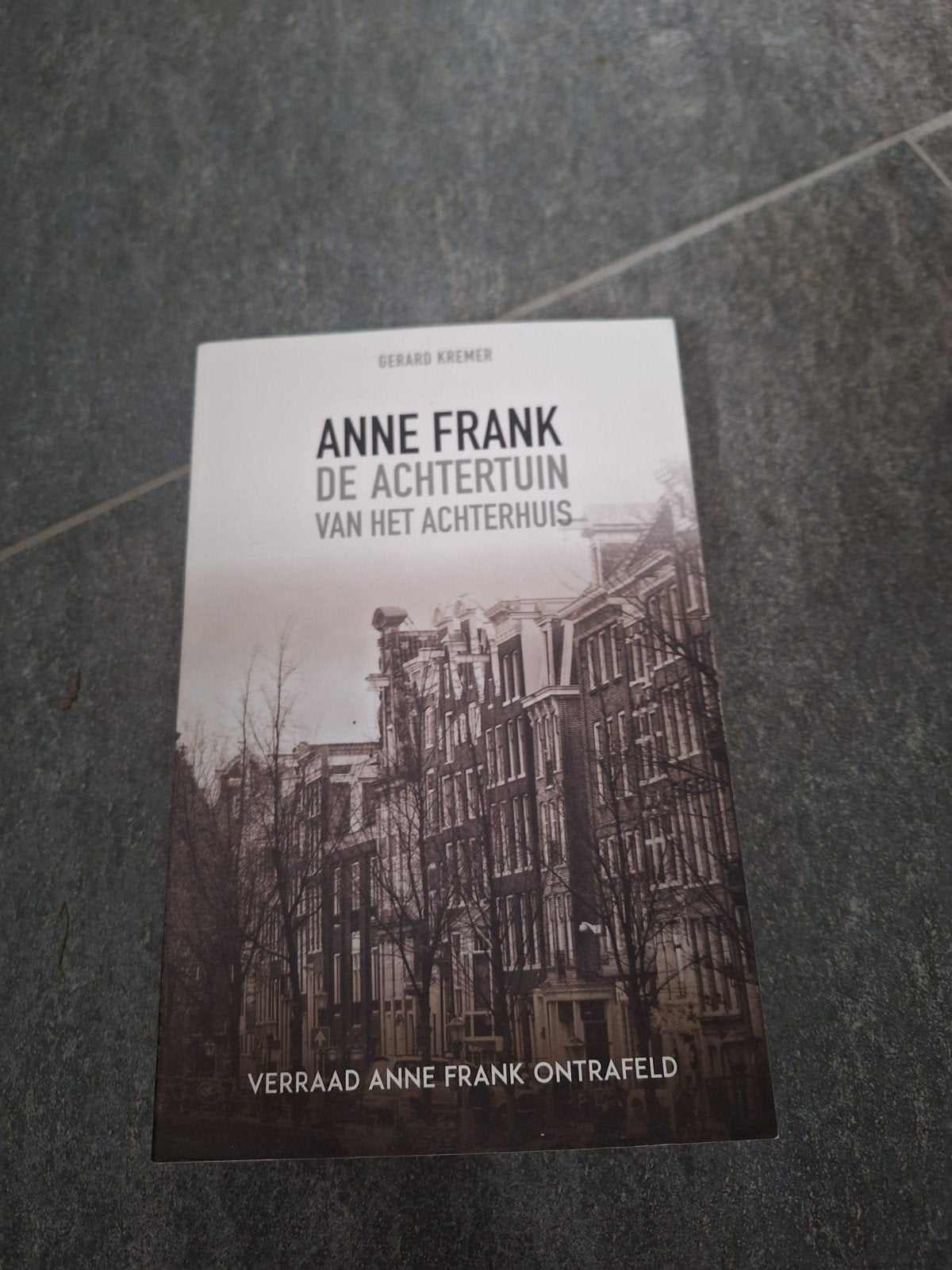Boek Anne Frank de achtertuin, Boeken, Ophalen of Verzenden, Nieuw