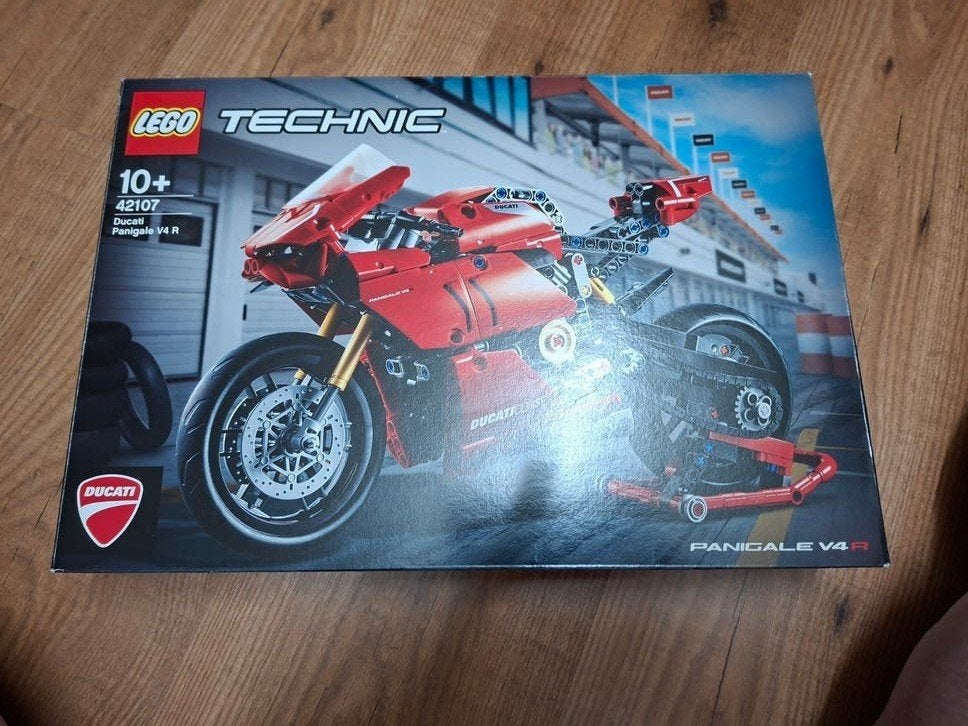LEGO Technic Ducati Panigale V4 R, Ophalen of Verzenden, Zo goed als nieuw, Overige merken