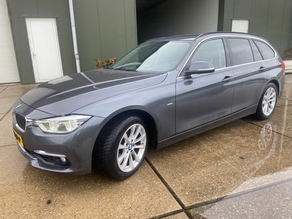 BMW 3-Serie 320i 184pk Aut December 2017 Grijs, Auto's, 1998 cc, Achterwielaandrijving, 1800 kg, 4 cilinders