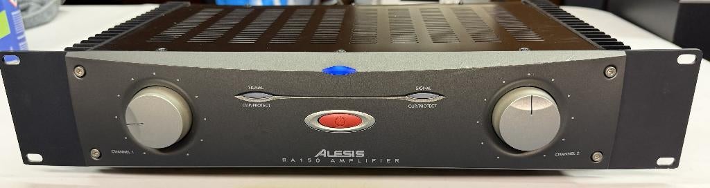 Alesis RA150 versterker, Gebruikt, 120 watt of meer, Stereo, Ophalen