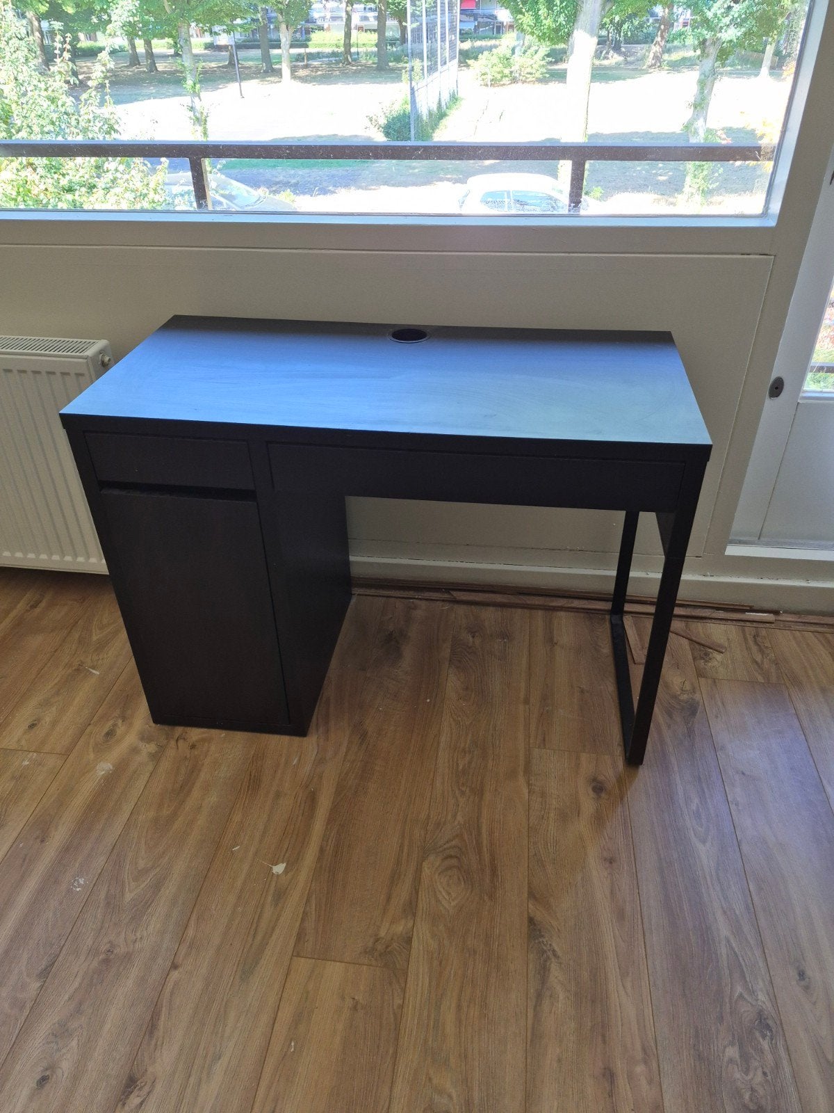 IKEA Malm bureau - Zwart - 50x105x75 cm, Ophalen, Spaanplaat of MDF, Zo goed als nieuw, IKEA