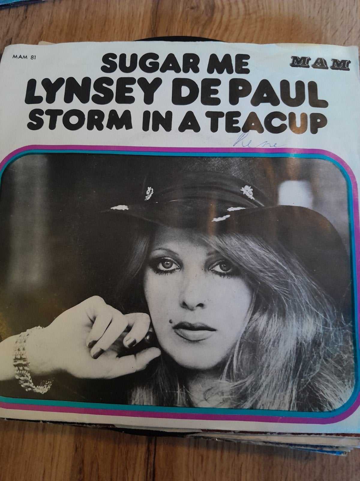 lynsey de paul 7inch sugar me, Ophalen of Verzenden, Zo goed als nieuw, Pop