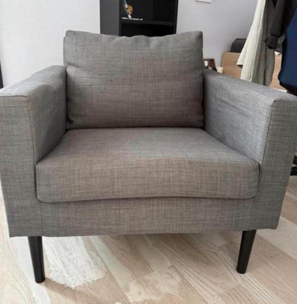 Grijze stoel te koop, Huis en Inrichting, Fauteuils, Ophalen, Zo goed als nieuw, Minder dan 75 cm, 50 tot 75 cm