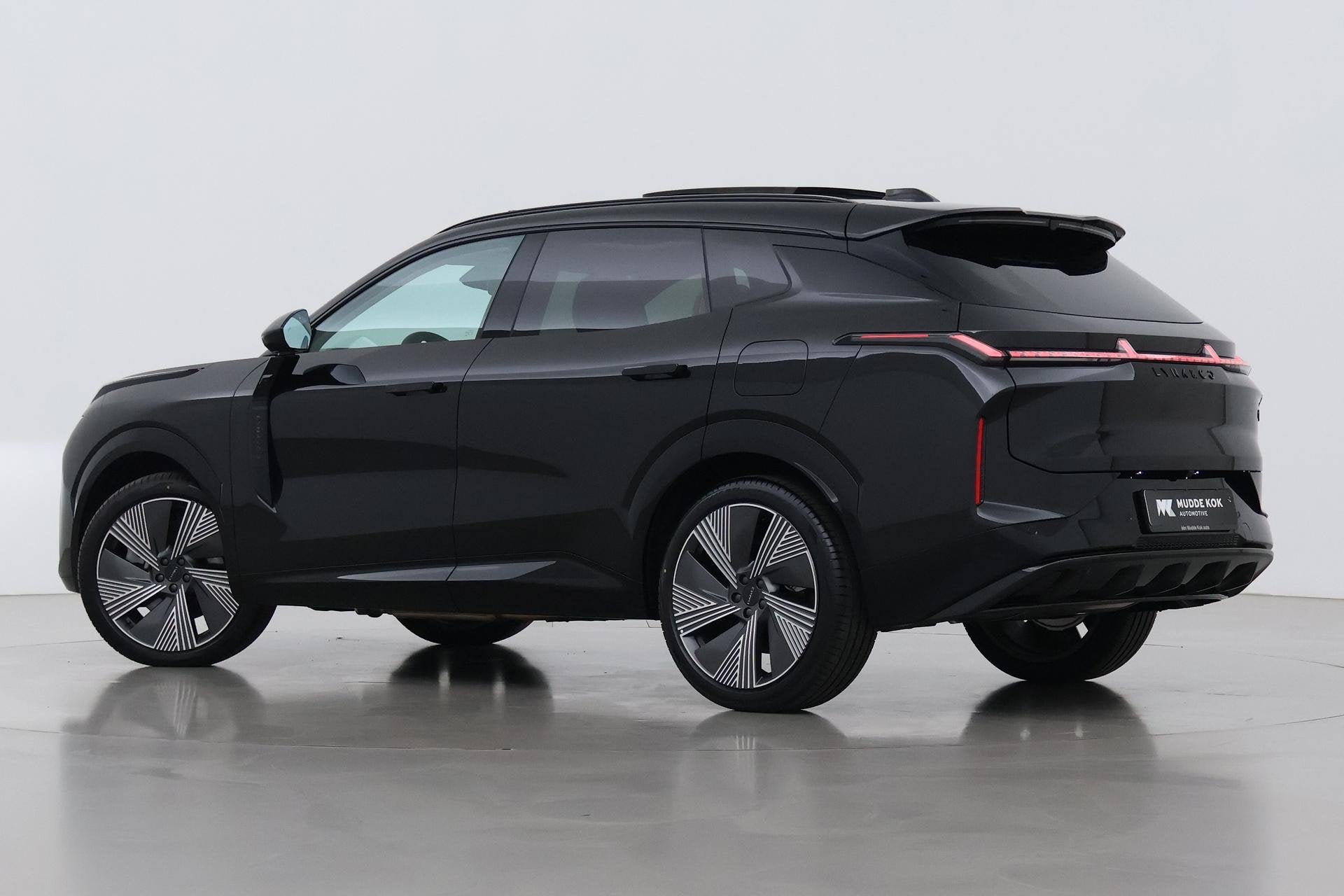 Lynk&co 08 1.5 More | Harman/Kardon | Panoramadak | Massage+, Auto's, Gebruikt, Euro 6, Zwart, Plug-in hybride