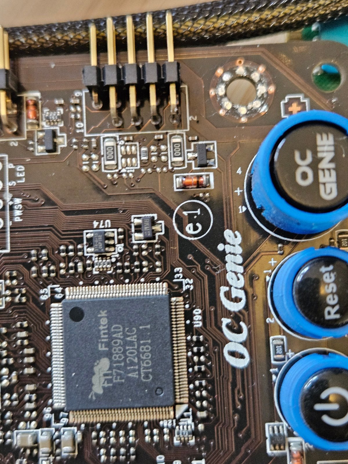MSI P67A-GD65 (B3) Moederbord - Defect, Computers en Software, Moederborden, Niet werkend, Intel, DDR3, Ophalen of Verzenden