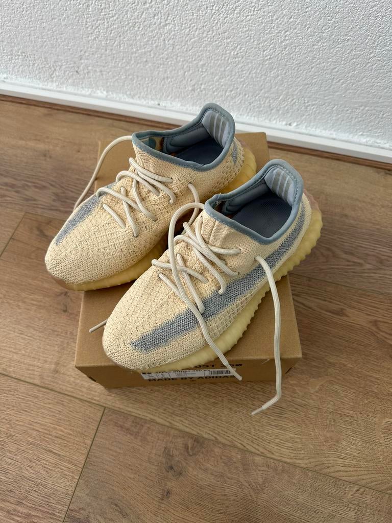 Yeezy Boost 350, Ophalen of Verzenden, Gedragen