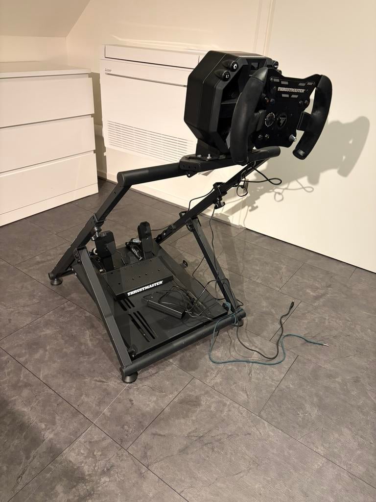Thrustmaster t598 met wheel stand en extra stuur, Ophalen of Verzenden, Zo goed als nieuw
