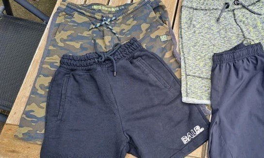 Kortebroeken 176/XS Tumble 'n dry. Gymshark. BALR en shirts, Kinderen en Baby's, Ophalen of Verzenden, Meisje, Broek