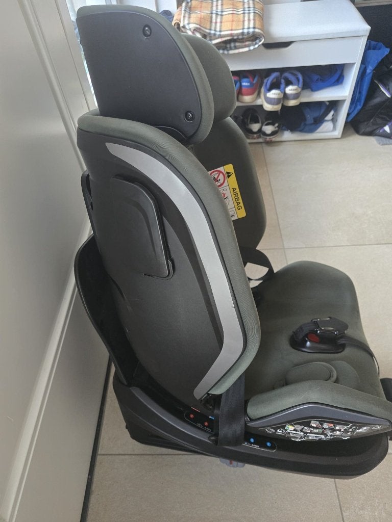 Kinderstoeltje Kidsriver met Isofix (2 beschikbaar), Autogordel, Verstelbare rugleuning, Zo goed als nieuw, 9 t/m 36 kg
