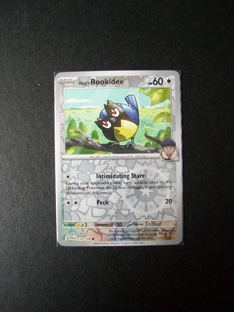 2161. Nieuwe Pokemon Kaart Holofoil Hop's ROOKIDEE (133/159), Verzenden, Nieuw, Losse kaart, Foil