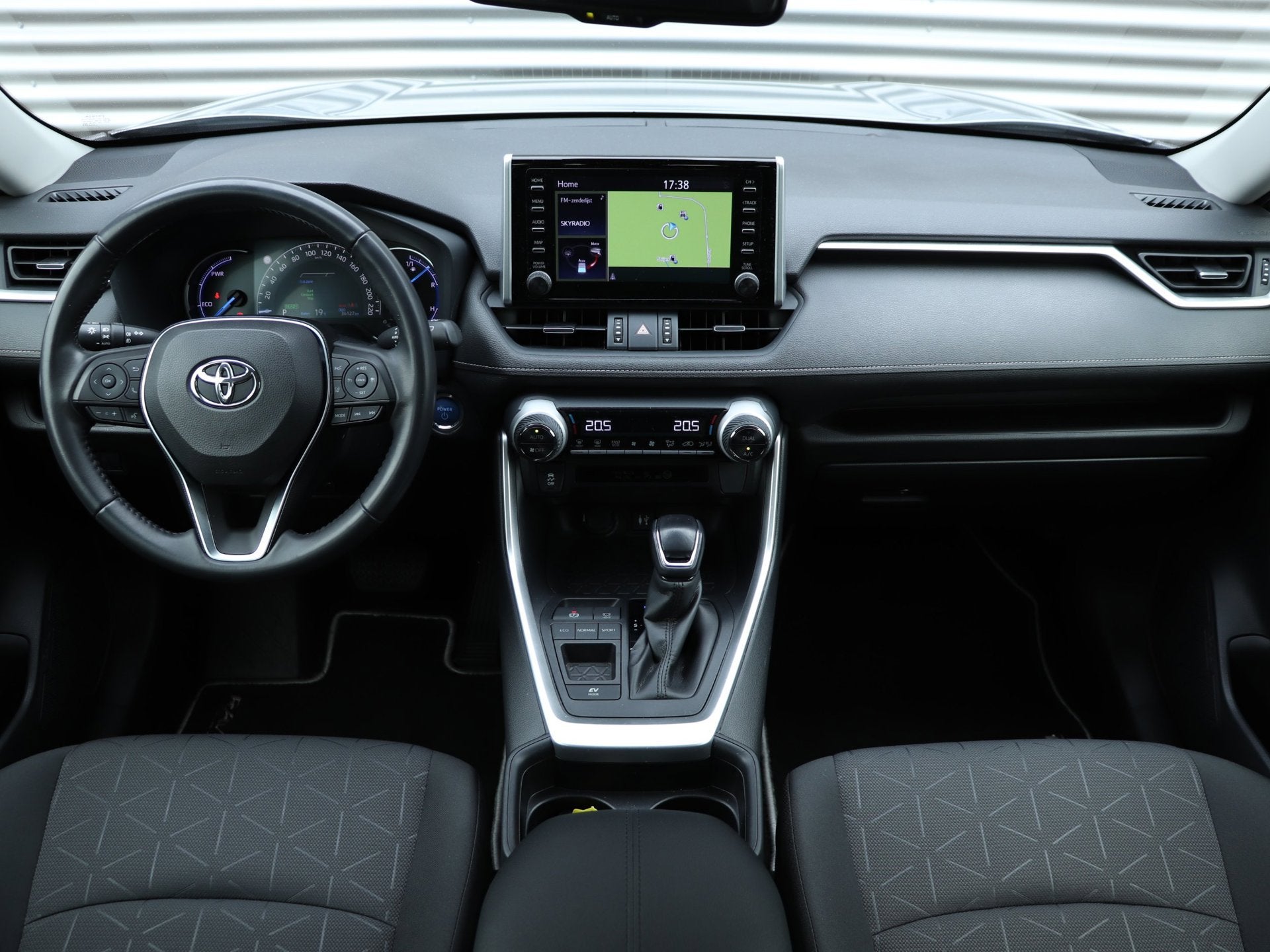 Toyota RAV4 2.5 Hybrid Active Dealeronderh.*Adaptive cruise*, Stof, 4 cilinders, 2487 cc, 218 pk