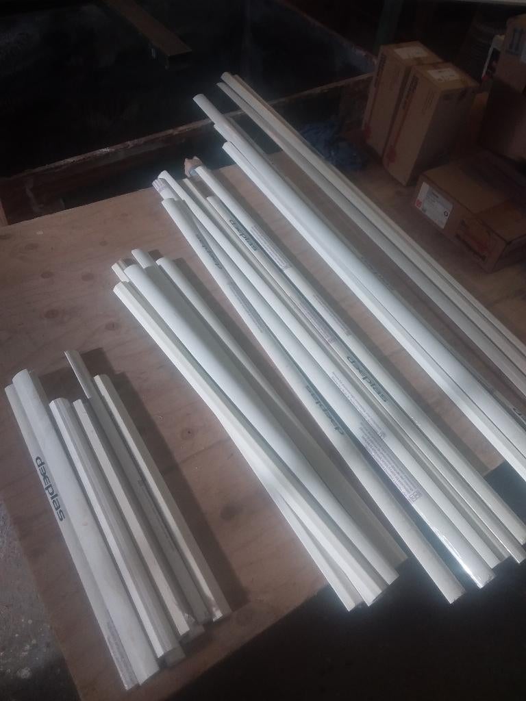 Kwartrondprofiel 19x19 mm voor kunststof kozijn afwerking, Doe-het-zelf en Verbouw, Kozijnen en Schuifpuien, Kunststof, Raamkozijn
