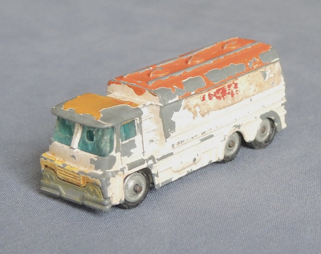 Husky nr. 14 - Guy Warrior Tanker, Hobby en Vrije tijd, Ophalen of Verzenden, Gebruikt, Bus of Vrachtwagen