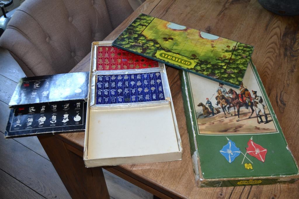 Jumbo Stratego kompleet - houten torens !, Een of twee spelers, Ophalen of Verzenden, Gebruikt, JUMBO