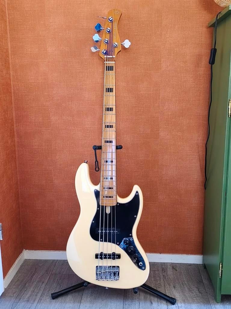 Te koop, mooie Sire Marcus Miller V5 5-snaar, Muziek en Instrumenten, Ophalen, Gebruikt, Elektrisch, 5-snarig