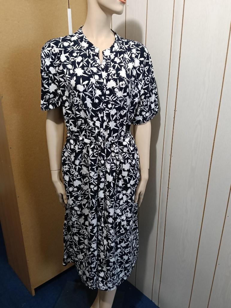 Betty Barclay jurk maat 44, Kleding | Dames, Jurken, Zo goed als nieuw, Maat 42/44 (L), Blauw, Knielengte, Ophalen of Verzenden